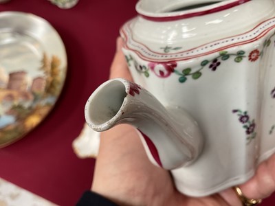 Lot 5002 - New Hall serpentine-sided teapot, cover and stand, circa 1790