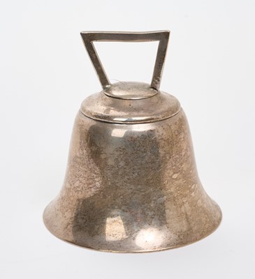 Lot 215 - Edwardian silver table bell