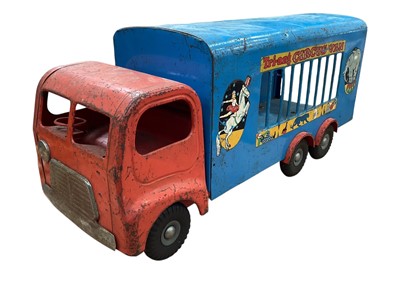Lot 1982 - Triang 400 Series 6 wheel pressed steel Circus Van with animals, scooter, baby Walker and Tonka digger (4)