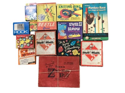 Lot 1985 - Selection of vintage board games including Cluedo, Risk, Monopoly, Formula F1 and others (4 boxes)
