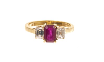 Lot 418 - 18ct gold diamond and ruby three stone ring