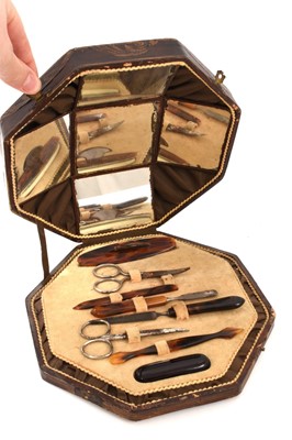 Lot 733 - Late 19th / early 20th century tortoiseshell manicure set