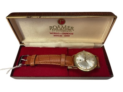 Lot 105 - Roamer Stingray Roto 44 Date gold-plated wristwatch with silvered dial, applied gilt baton markers and date aperture at 3 o'clock, automatic movement in circular gold-plated case with stainless s...