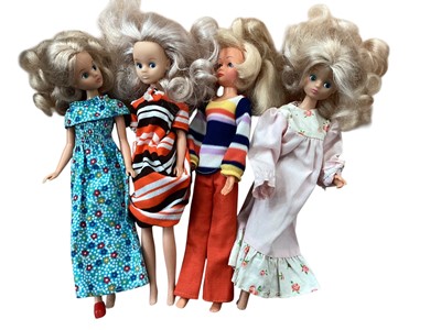 Lot 1998 - Mary Quant style dolls and accessories (1 box)