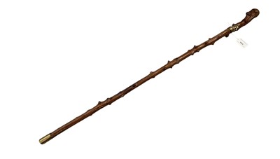 Lot 969 - 19th century dagger Briar walking stick with finely fullered triangular blade with brass horse head collar 89cm overall