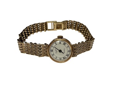 Lot 209 - 9ct gold ladies' Everite wristwatch on integral 9ct gold bracelet