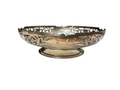 Lot 222 - 1940s silver pedestal dish with pierced floral scroll decoration to the rim (Sheffield 1944), 16.5cm diameter