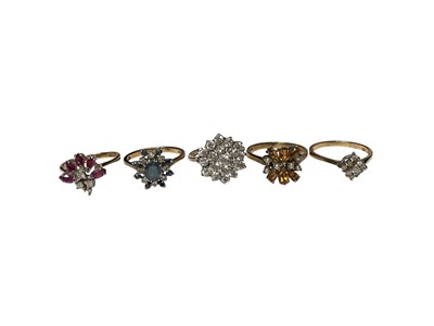 Lot 274 - Five 9ct gold gem set cluster rings