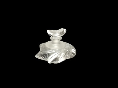 Lot 2359 - Lalique crystal Samoa perfume bottle, 7.5cm high, boxed