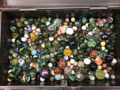 Lot 3079 - Quantity of marbles and a box of vintage tins