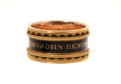 Lot 403 - George III gold and enamel mourning ring, the wide band with reeded gold and black enamel border, 'John.Remington.Esq: 26 Mar.1813 Ae: 86'