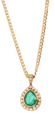 Lot 481 - Emerald and diamond cluster pendant on chain