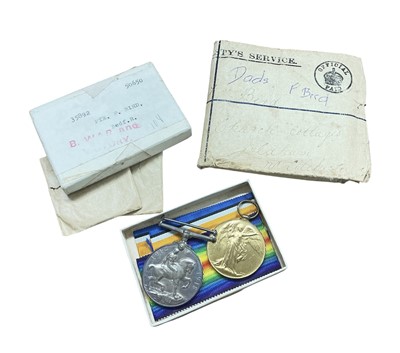 Lot 725 - First World War pair comprising War and Victory medals named to 35892 PTE. F. Bird. Bedf. R. in box of issue with original envelope.