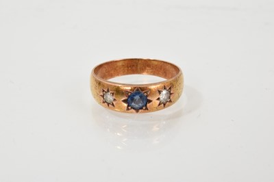Lot 522 - Victorian diamond and sapphire three stone ring