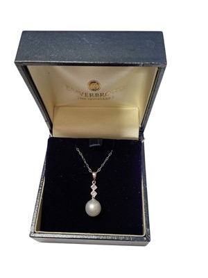 Lot 75 - Cultured pearl and diamond pendant in 18ct white gold setting on a 9ct white gold chain