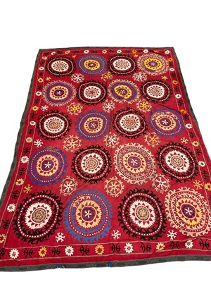 Lot 2532 - Vintage suzani style wall hanging