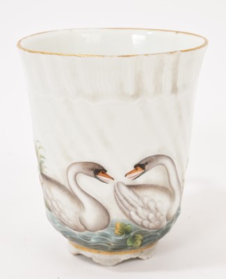 Lot 285 - 18th century Meissen cup
