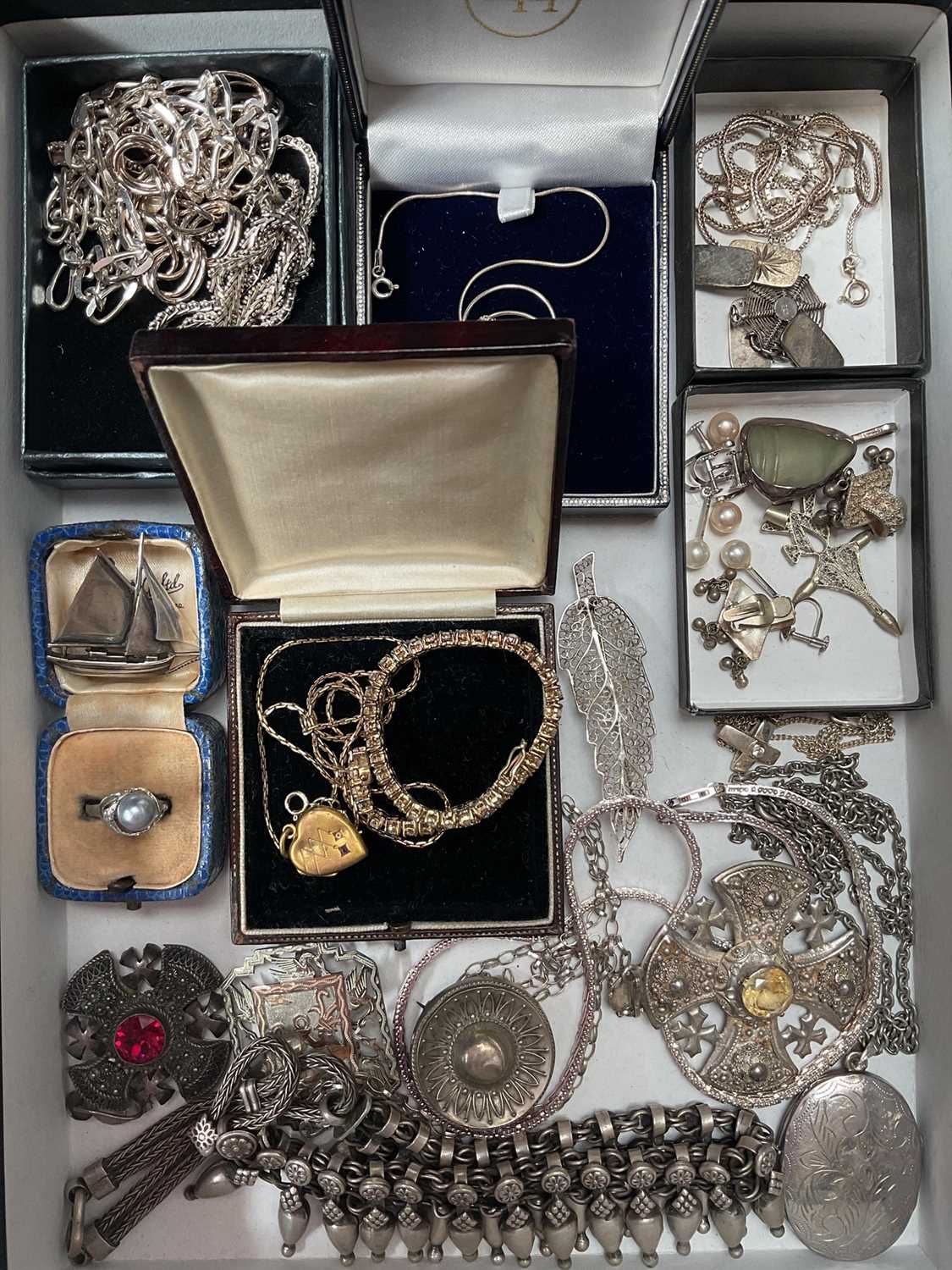 Lot 46 - Group of silver and white metal jewellery including chains, pendants, brooches etc