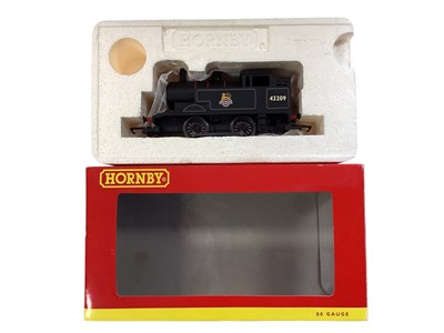 Lot 1806 - Hornby OO Gauge Collectors Club 0-4-0 Locomotives 2009, 2012-2014 including BR black early emblem tank engine 43209, boxed R2877BR black Queen Elizabeth II tank engine 60, boxed R3091, SR green...
