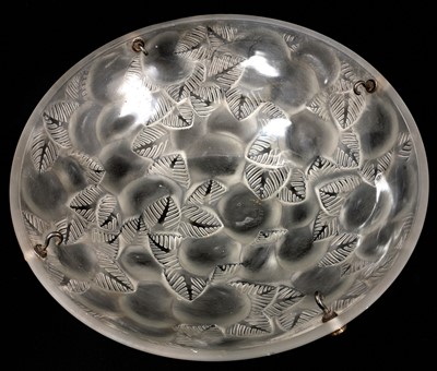 Lot 206 - René Lalique Lausanne plafonnier see Felix Marcihac page 677
