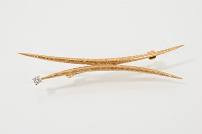 Lot 625 - 1960s 18ct gold and diamond X-form brooch