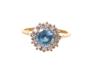 Lot 619 - Diamond and aquamarine ring