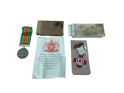 Lot 754 - Second World War Defence medal in named box of issue to Miss E. N. Evans, Solihill School, Warwickshire, together with a British Red Cross Society Proficiency in First Aid medal named to 016575...