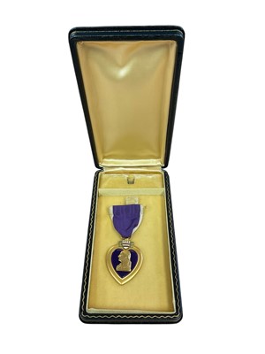 Lot 770 - American Purple Heart medal in 'coffin box'