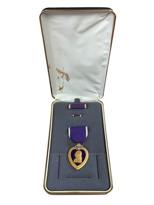 Lot 780 - American Purple Heart medal in box.