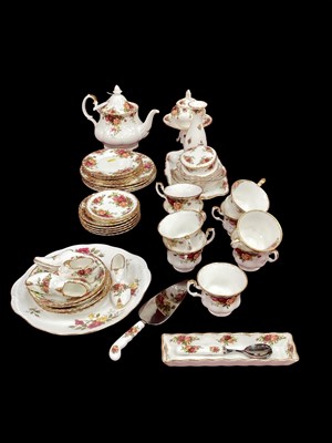 Lot 2235 - Royal Albert Old country Roses teaware