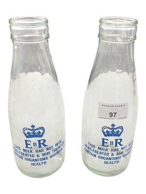 Lot 97 - Two Royal Dairy milk bottles with crowned ERII cyphers and six Royal Prince of Wales Christmas pudding bowls with boxes decorated with Prince of Wales feather crests (8)