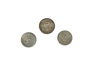 Lot 415 - World - Mixed coinage to include G.B. silver Crown Victoria OH 1893 LVII GVF, Bahamas coin year set 1969 & others (Qty)