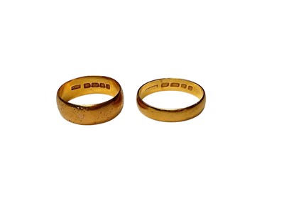 Lot 90 - Two 22ct gold wedding rings