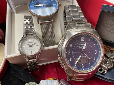 Lot 92 - Three wristwatches and costume jewellery