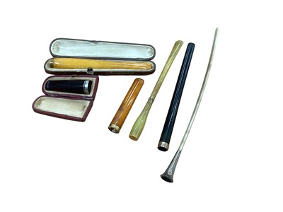 Lot 3025 - Collection six vintage cigarette holders / cheroots to include three with gold mounts and two with silver mounts, (6).