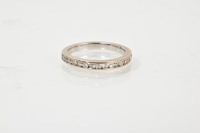 Lot 692 - Diamond eternity ring