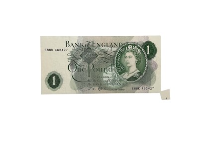 Lot 528 - G.B. - Bank of England Fforde green One Pound 'Error' note prefix S88K (N.B. Note with extra paper printed with part of serial number '7') GVF (Scarce) (1 banknote)