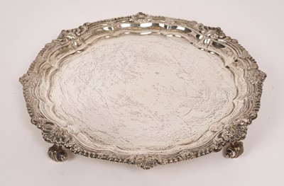 Lot 388 - silver salver London 1916
