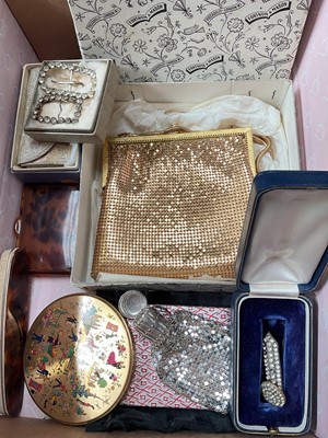 Lot 43 - Group of vintage costume jewellery and accessories to include vintage beads, Eastern style enamelled jewellery, vintage evening bag in a Fortnum & Mason box, powder compact etc