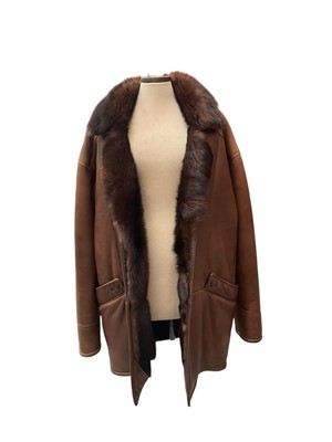 Lot 2543 - Gentlemen's good quality brown shearling jacket by Casaconf.