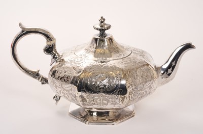 Lot 371 - Good quality Victorian silver teapot of octagonal form