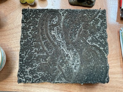 Lot 5068 - Antique Paisley pattern wooden textile printing block