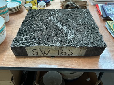 Lot 5068 - Antique Paisley pattern wooden textile printing block