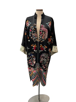 Lot 2508 - Chinese embroidered silk robe with blue silk lining, roundels with figures