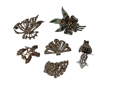 Lot 178 - Six vintage silver and marcasite brooches / clips