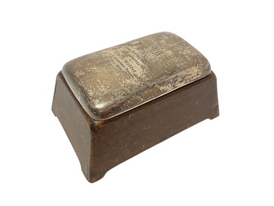 Lot 420 - Silver lidded box with inscription for Reading hospital