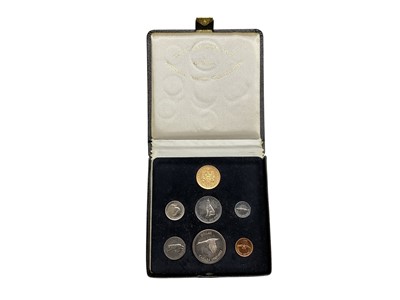 Lot 454 - Canada - Gold & silver seven coin year set to include Elizabeth II gold $20 1967 (N.B. In case of issue) (One seven coin set)
