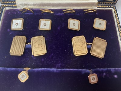 Lot 31 - Set of 1950s 9ct gold, mother of pearl and diamond dress / collar studs (6) and pair of 9ct gold cufflinks, within a fitted case