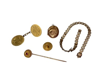 Lot 34 - Group of gold