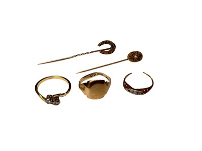 Lot 228 - 18ct gold diamond two stone cross-over ring, 9ct gold signet ring and a yellow metal broken ring, together with a Victorian 15ct gold horseshoe stick pin and one other
